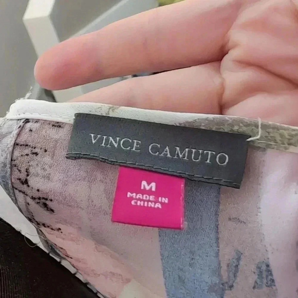 Vince Camuto white geometric print tank top - Picture 6 of 8